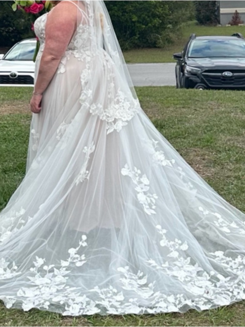 Elegant White Lace Appliqué Bridal Gown - Women